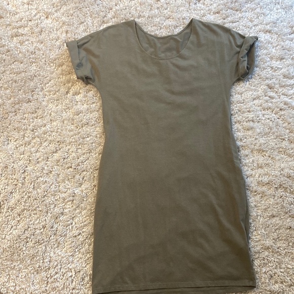 Encircled Everyday T-Shirt Dress, size Small - Picture 1 of 3